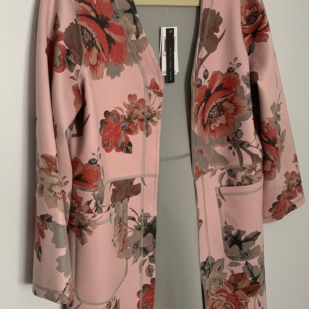 STUNNING WOMANS JACKET